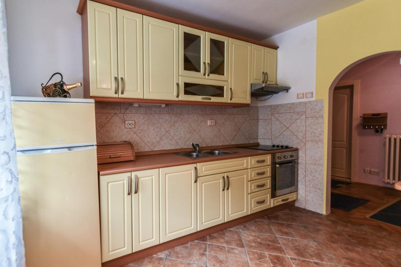 Lux Apartman Cvetkovic Kraljevo Exterior photo